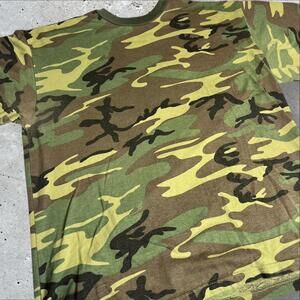 Rothco Green Woodland Camo Short Sleeve T‎ Shirt Mens Size XL